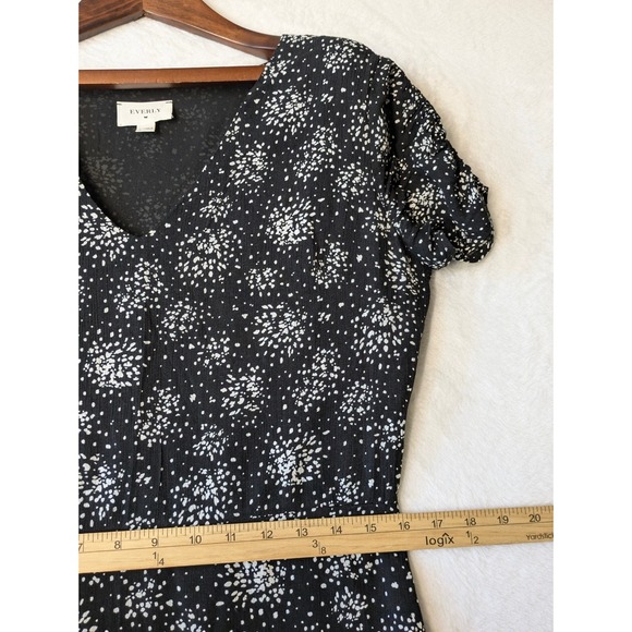 Everly Floral Midi Dress Short Sleeve V Neck Large Black White Tiered Lined - Picture 8 of 12